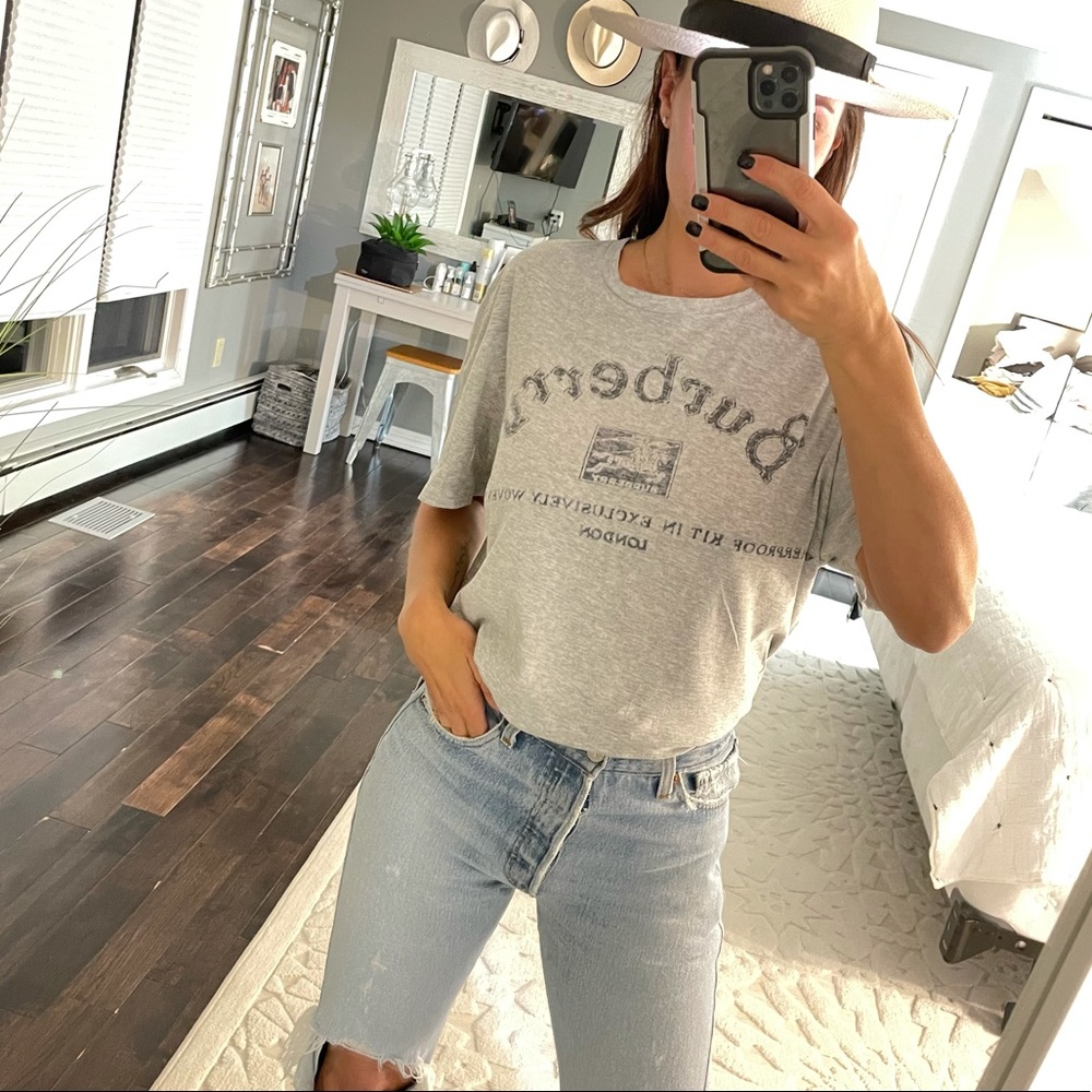 BURBERRY Brit gray logo t-shirt size medium